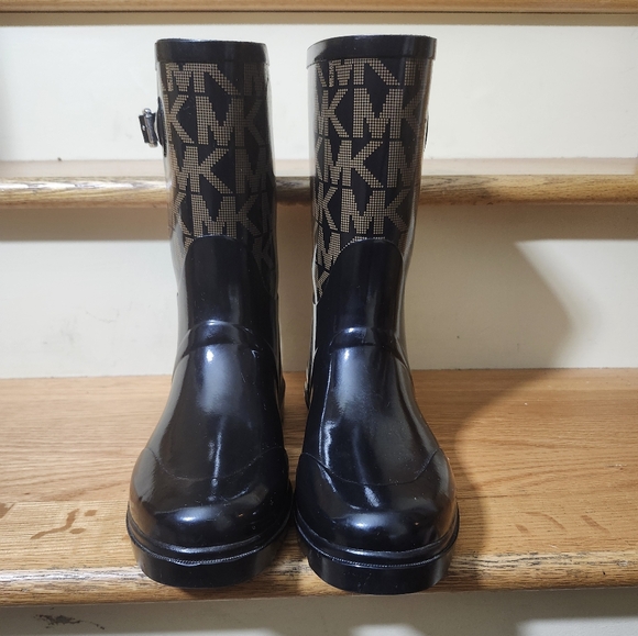 Michael Kors Logo Mid Rainboot Size 9 - Picture 3 of 11
